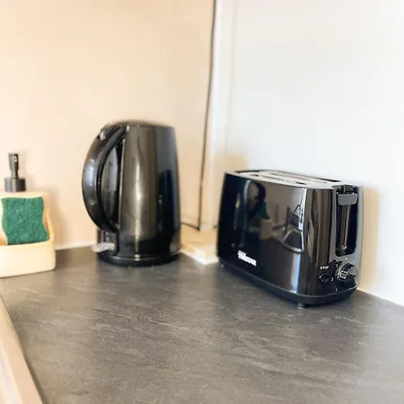 Le Sablesien 4 Personnes,salon Et Cuisine Entre Centre Et Gare Le Mans