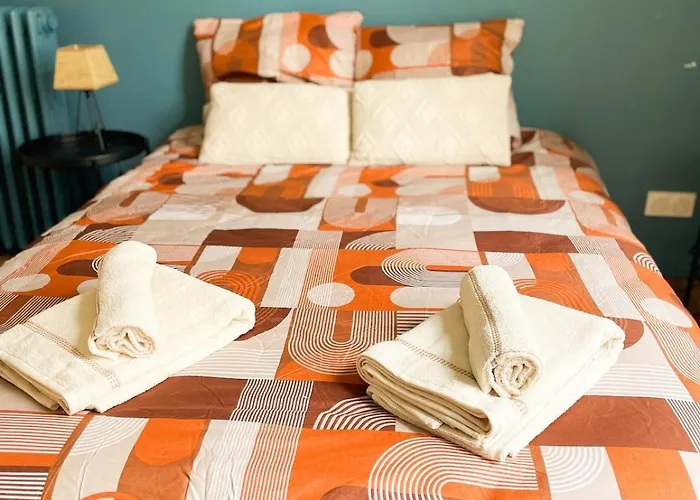 Le Sablesien 4 Personnes,salon Et Cuisine Entre Centre Et Gare