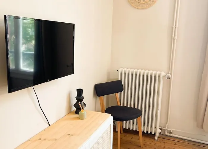 Le Sablesien 4 Personnes,salon Et Cuisine Entre Centre Et Gare